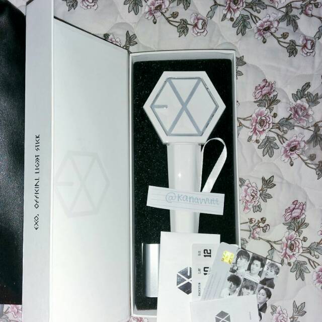 OFFICIAL EXO LIGHTSTICK VER. 2
