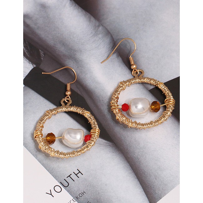 LRC Anting Gantung Fashion Gold Pearl Geometric Earrings F49732