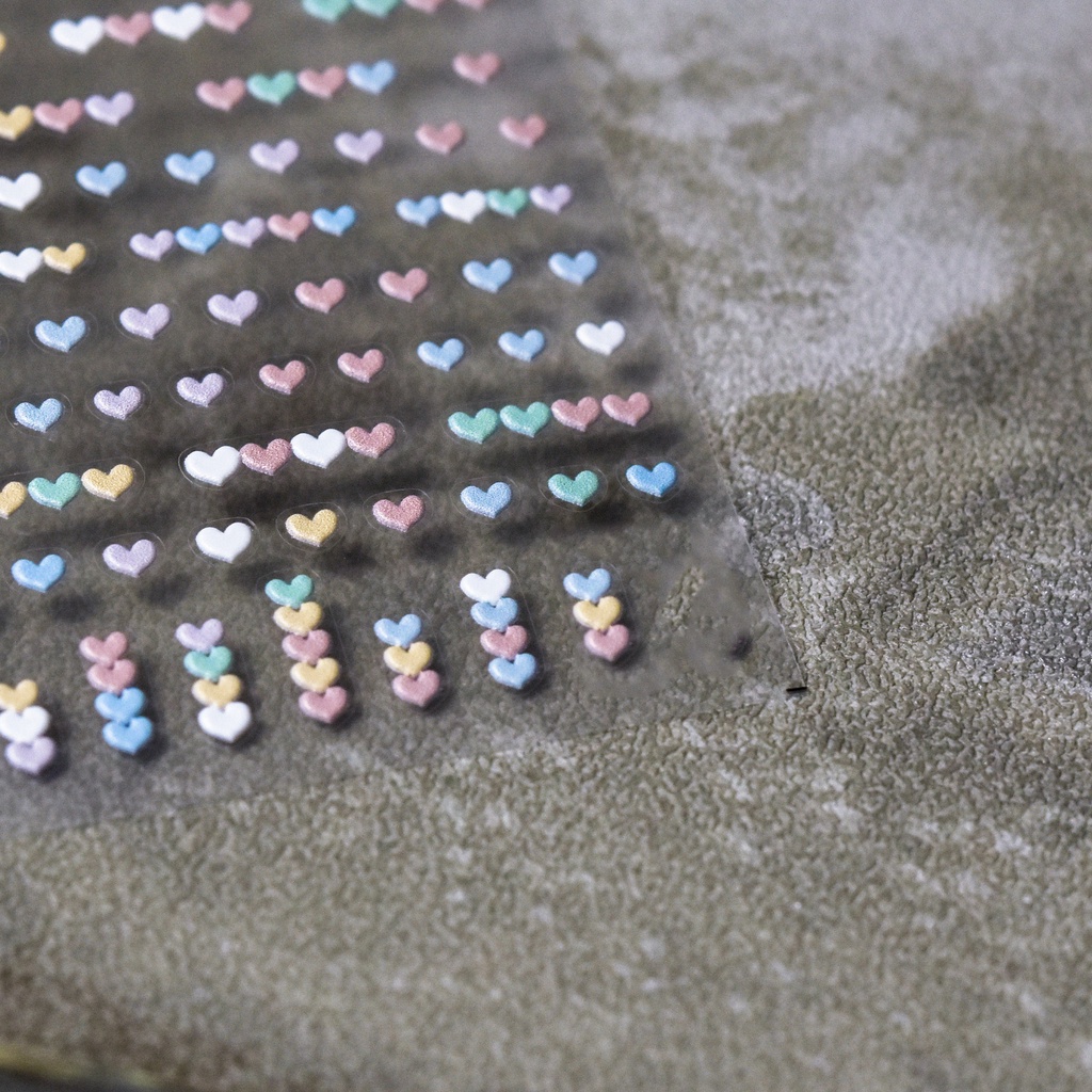 1 Lembar / Pak Stiker Kuku Foils / 5D Motif Hati Aksen Emboss Untuk Dekorasi Nail Art / Manicure