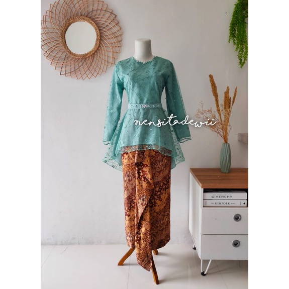 Kebaya Brukat / Kebaya Model New Lesti - Full Furing