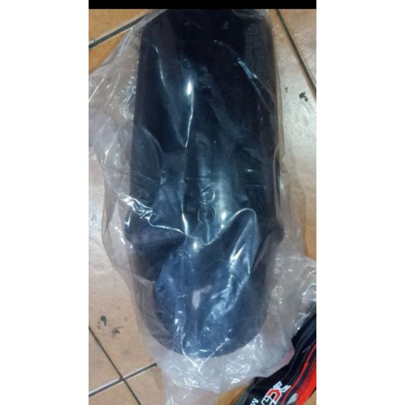 Spakbor Belakang TS 125 original merk Crosbone