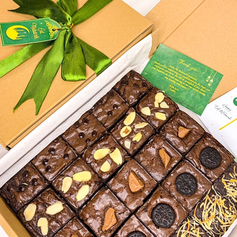 

Adds On Eid Hampers Brownies