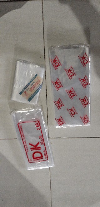 Plastik Hd Merk Brontoseno 11x23 = 1/2 Kg