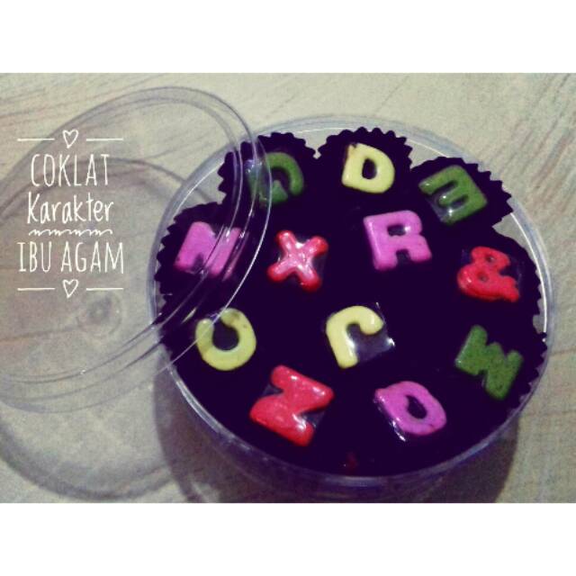 

Coklat Karakter Huruf