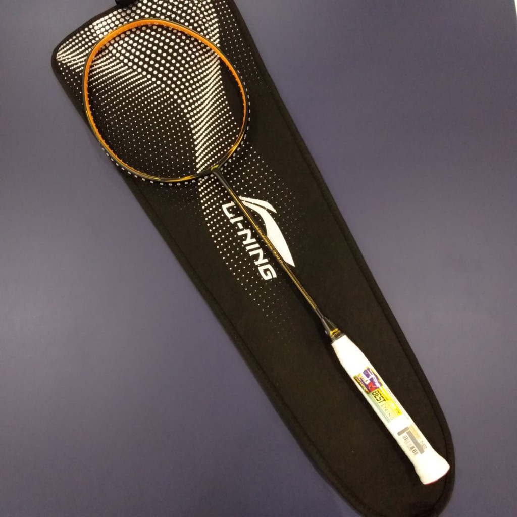 RAKET BADMINTON LINING WINDSTORM 700 IV BLACK/GLD 172-4+1 BAG