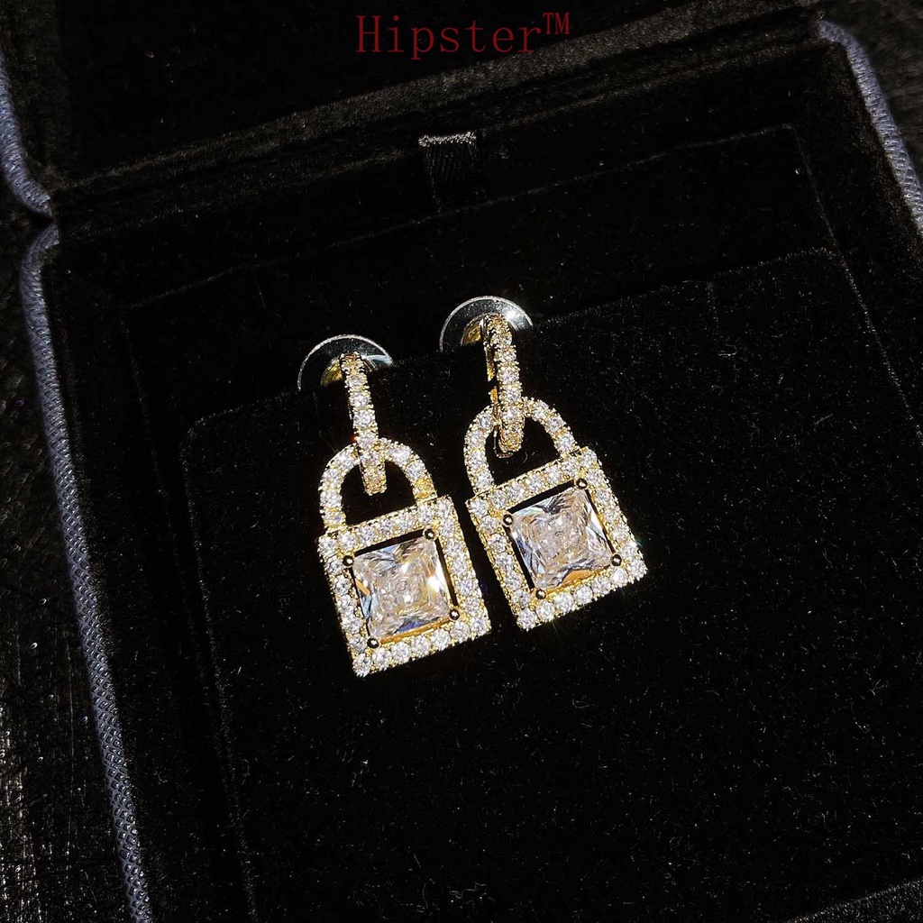 Hot Sale Fashion Design Cool Style Personality Ins Micro-Inlaid Diamond Lock Ear Studs