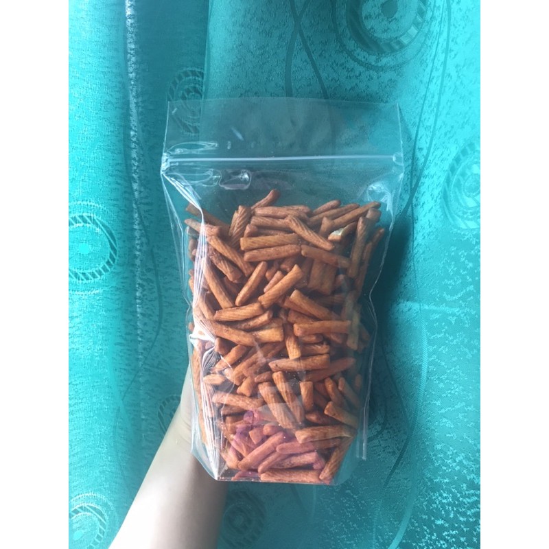 

PANG-PANG PEDAS 250 GRAM | STIK KOTAK KATIK PEDAS