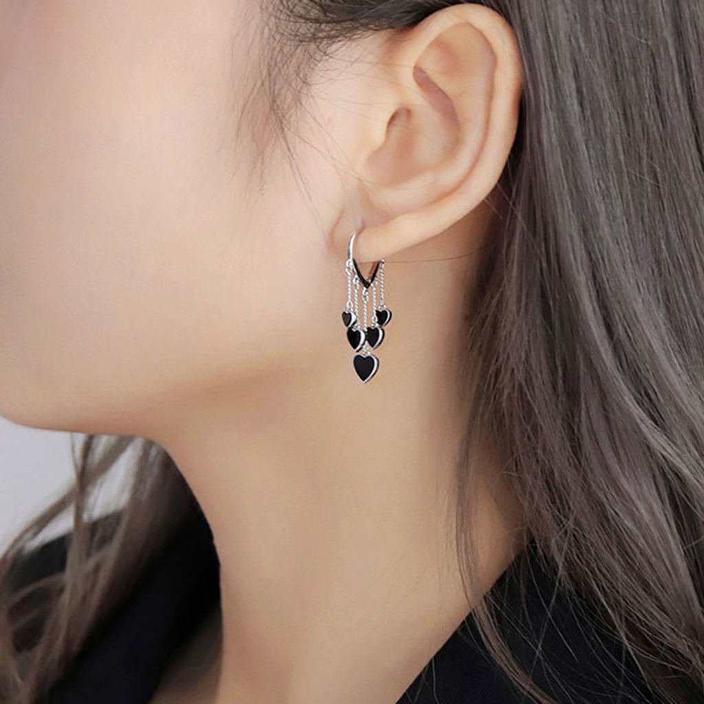 Hu Hu Hu Hu Hu Alat Bantu Pasang Kacamata♡ 1 Pasang Anting Juntai Bentuk Hati Warna Hitam Untuk Wanita