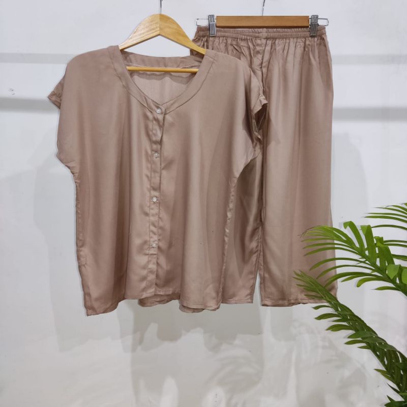 PIYAMA POLOS KANCING | PIYAMA BUSUI | BAJU SANTAI MURAH | HOMEDRESS MURAH | HOMEWEAR MURAH-VN 7/8 CAPPUCINO
