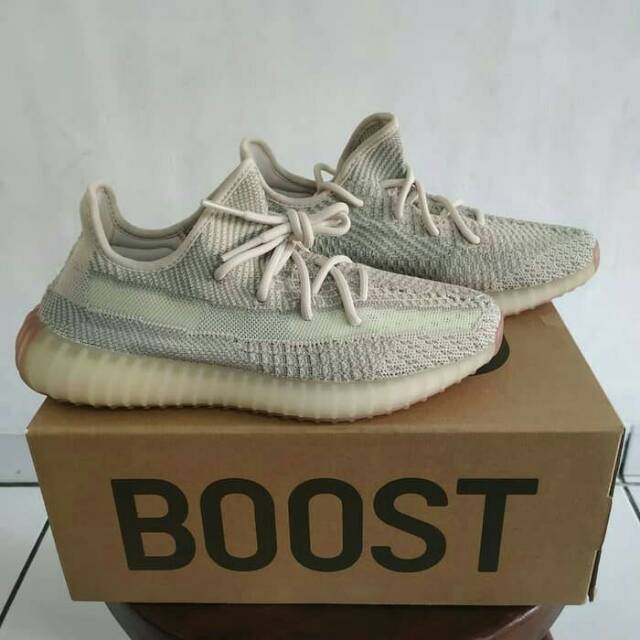 adidas Yeezy Boost 350 V2 Citrin EUR 40 | BNIB Original Legit 100%