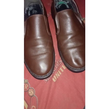 Sepatu slip on Aokang sz 41 insole 25,5