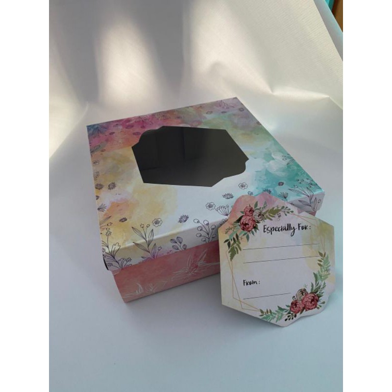 

BOX MOTIF BUNGA 25x25x10 cm isi 10/pack