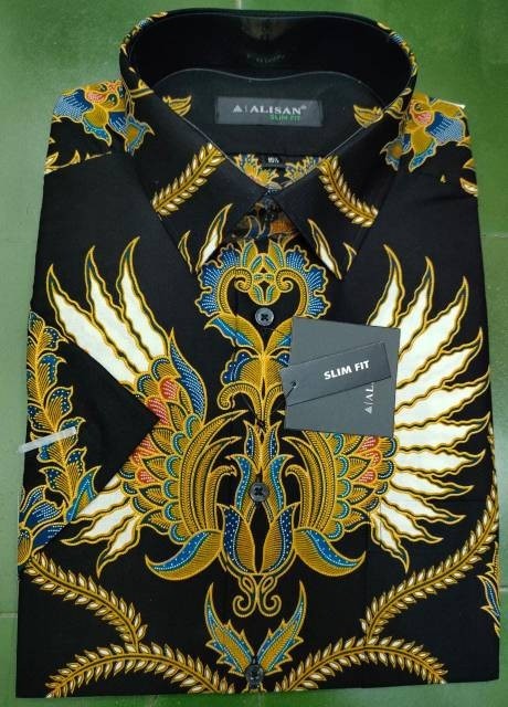 Hem Alisan Batik Lengan Pendek