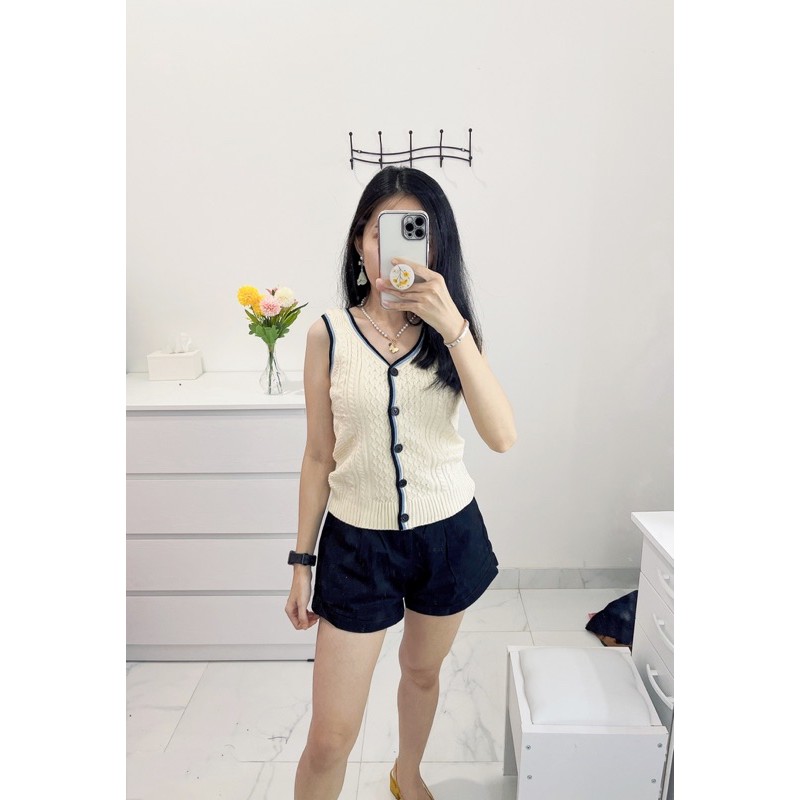 tanktop rajut wanita croptop knit button tanktop import.top knit kancing depan buntung import korean