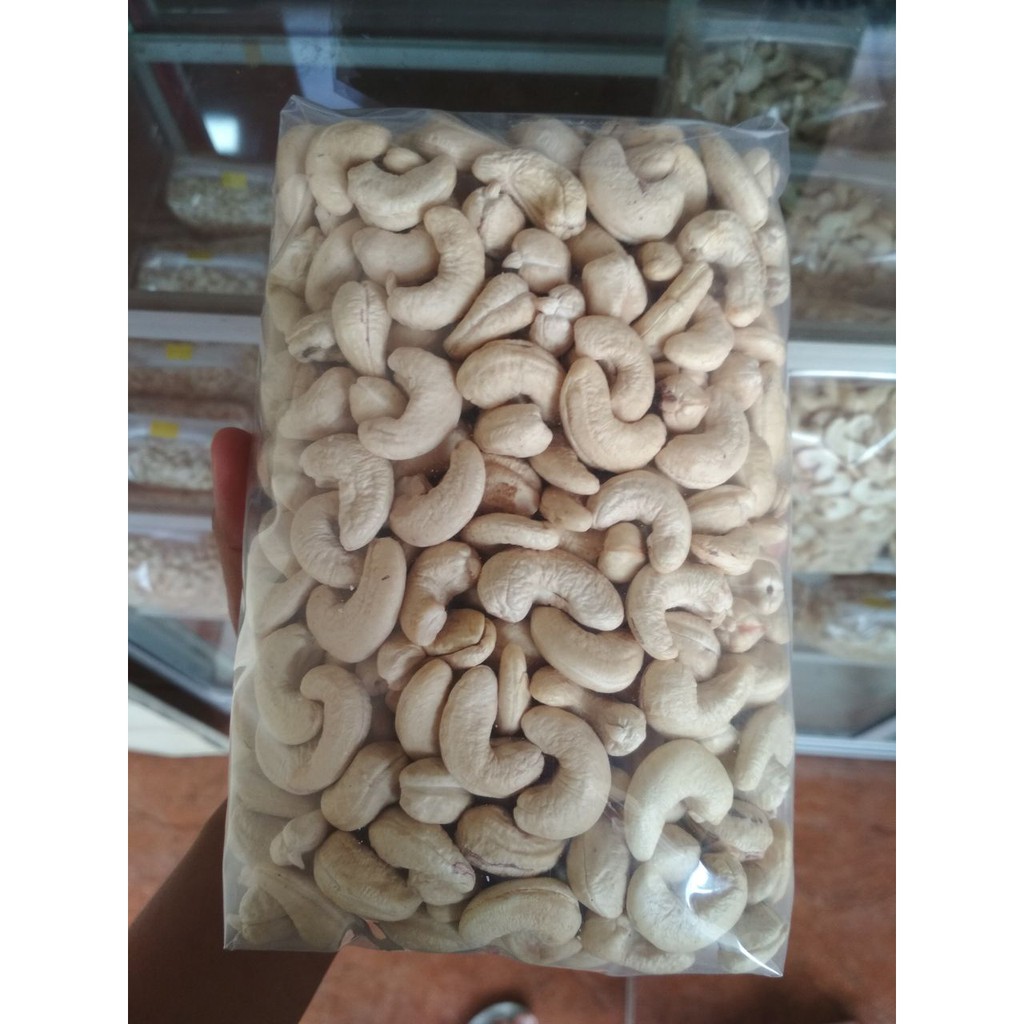 

Kacang Mete Super 1 kg mentah