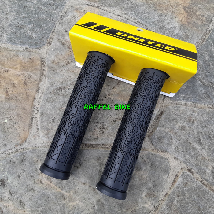 TERMURAH. HAND GRIP UNITED BMX BLACK. HAND GRIP BMX. HANDGRIP