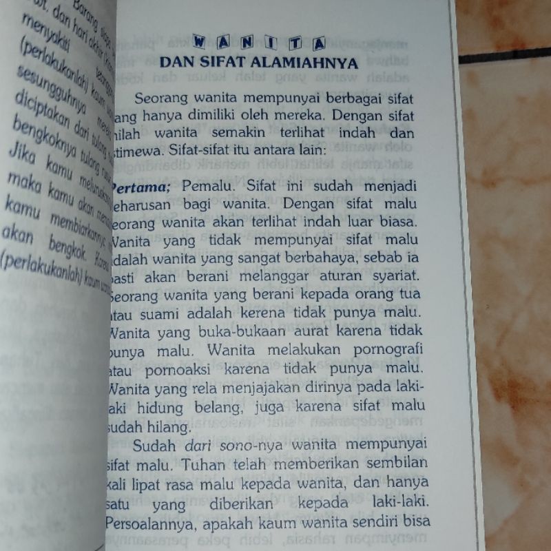 Wanita Mahluk penuh pesona