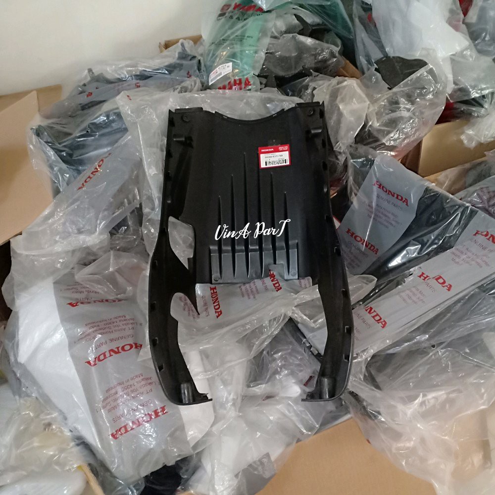 cover under kolong dek bawah beat karbu KVY original 64340-KVY-700 Diskon