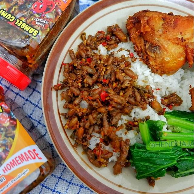 

Sambel cumi dan sambel teri