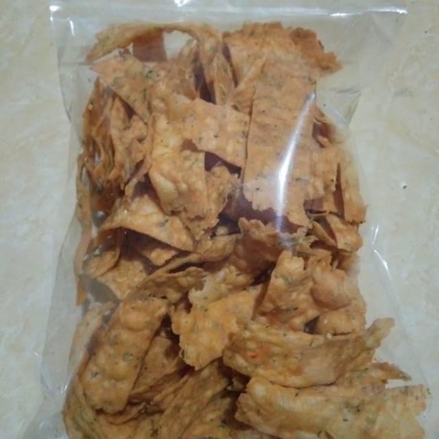 

Kue Bawang Pedas 250gr