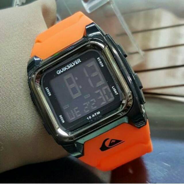 Jam tangan quiksilver rubber orange