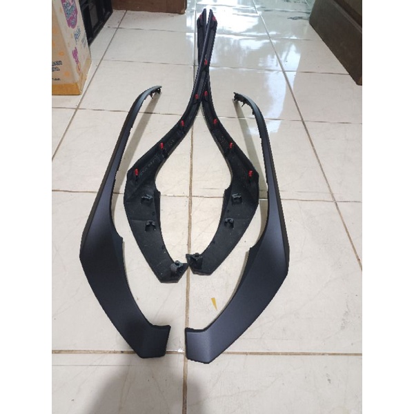 lis gril depan list lampu fortuner VRZ facelift 2021 2022 itam doff