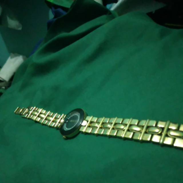Jam tangan wanita emas zen