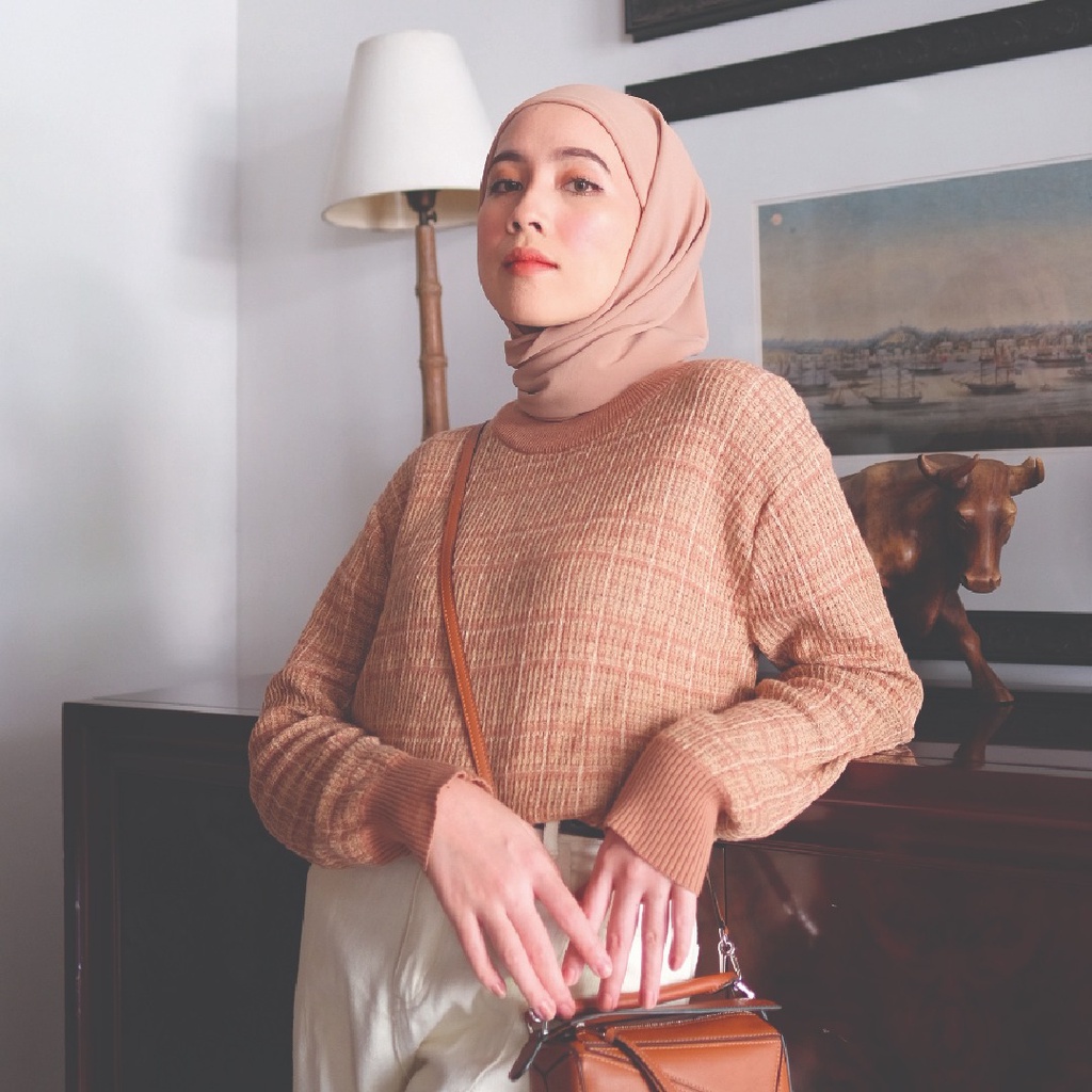 Elle Sweater - Brown size SM by Muda Official x Elle