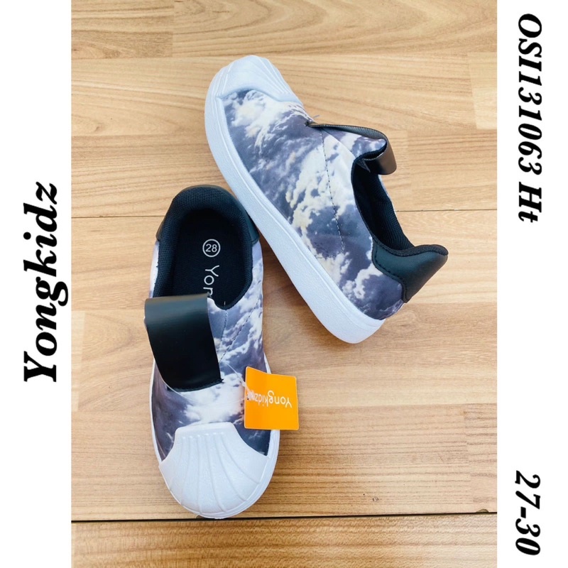 slip on yongkidz abstrak