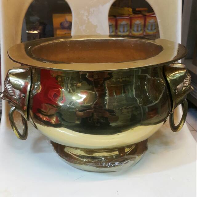 Hiolo logam taiwan motif singa