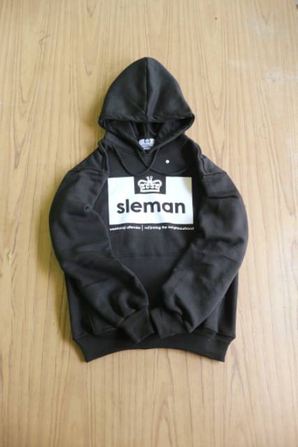 Jaket hoodie weekend offender premium