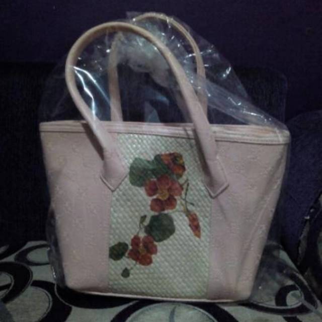 Tas Prada