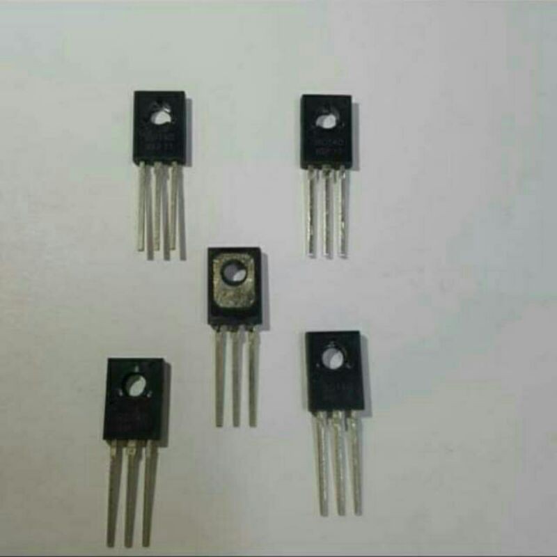 TRANSISTOR BD 139 ST2 + BD 140 ST2