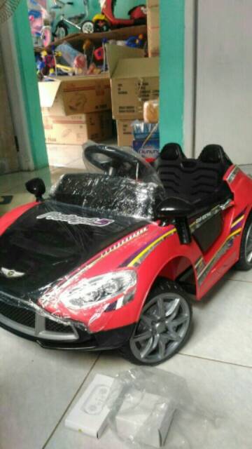 MOBIL AKI 7688 COCOK BUAT KADO