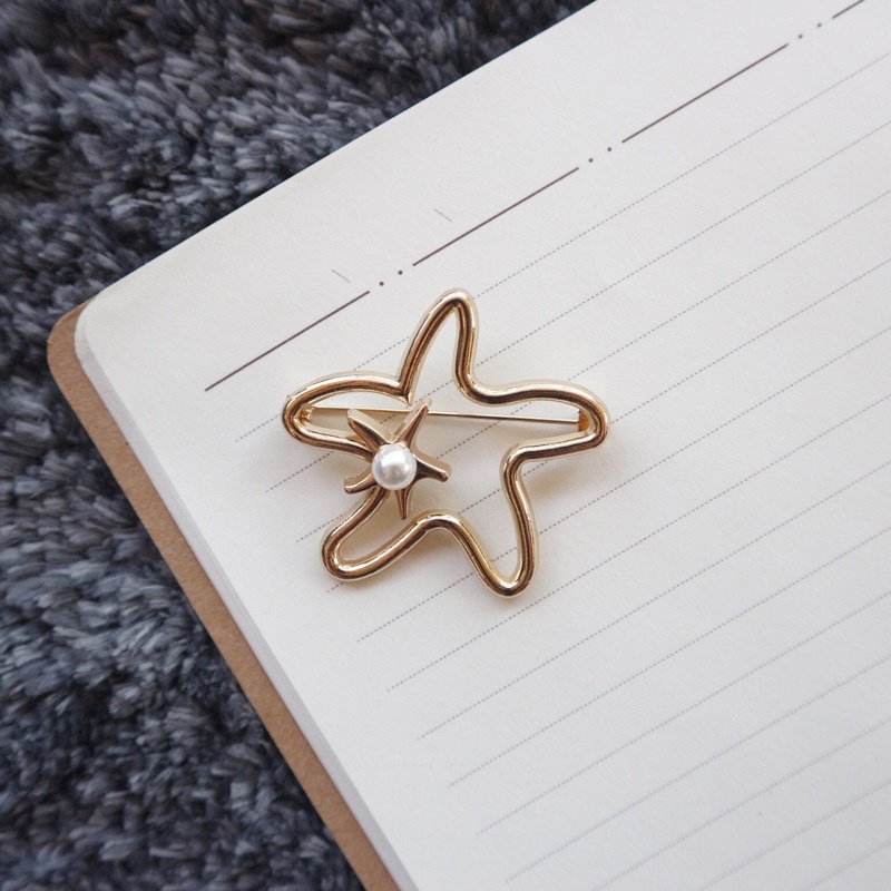 Brooch / bros cantik / bros jilbab / bros murah / bros murmer / bros love / bros geometri / Bros Mewah Bros Elegan Bros Hijab Bros Kebaya Bros Dada bros Tuspin Bros Pin Btrooch Korean Style Brooch AKsesories Jilbab Accessories BRS-B02 Bros Daily BZO-GOLD-BIBOL