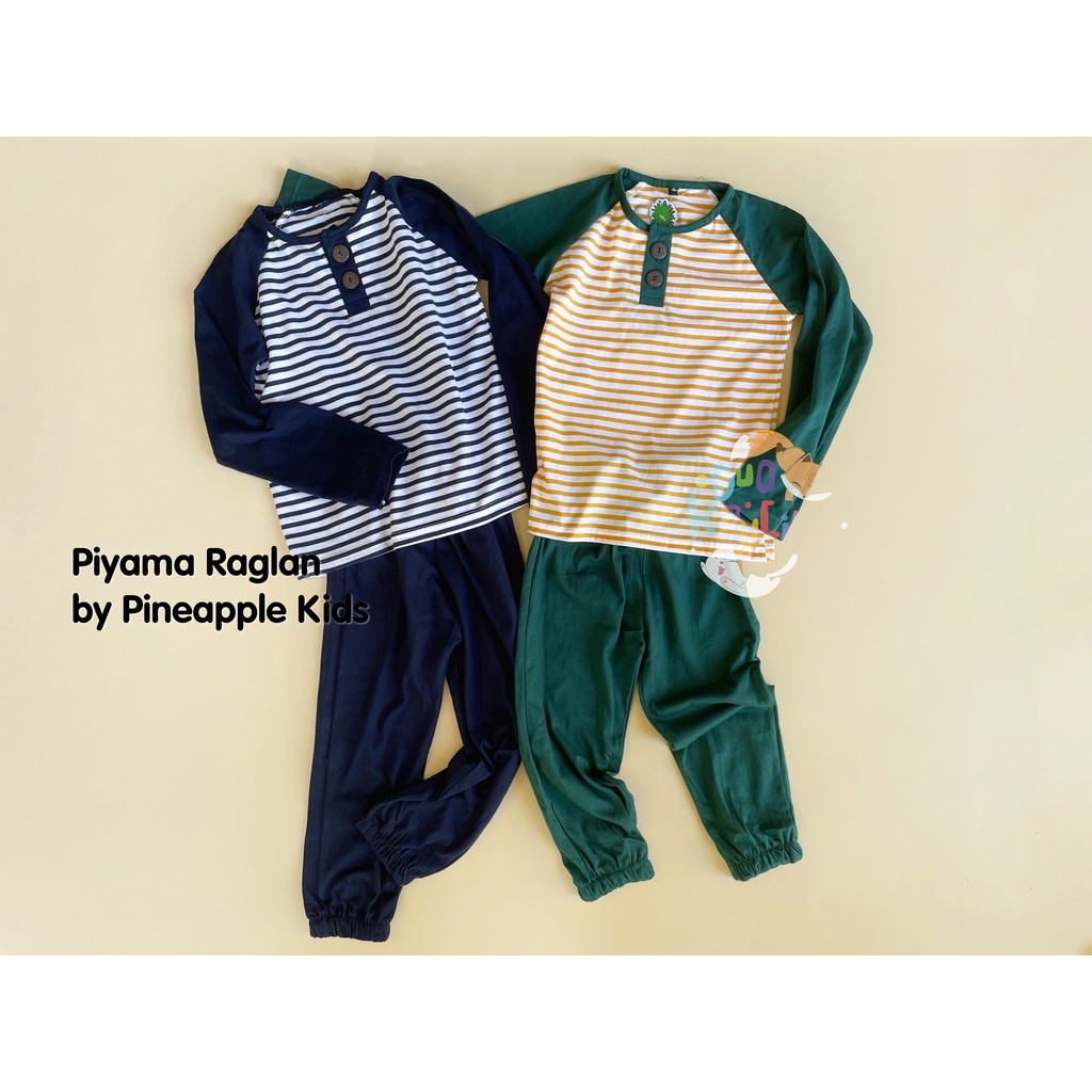 Piyama anak motif garis / stripe dari Pineapple Kids | DUO KRUCILS