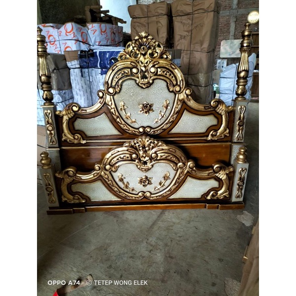 tempat tidur ukir jepara