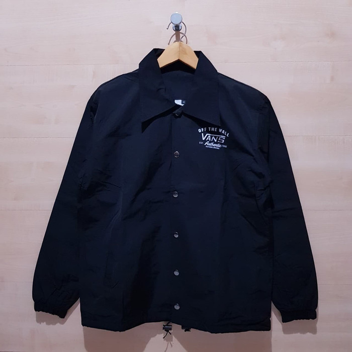 JAKET COACH WINDBREAKER VANS OFF THE WALL AUTHENTIC BLACK - M