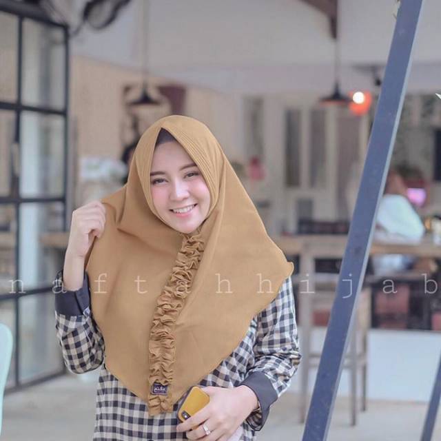 Hijab Queena by Naftah hijab