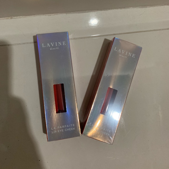 Lavine lipstick la parfaite lip eye cheek x paola Serena - AURORA FREE STICKER