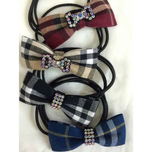 

Kunciran Pita Mote-Mote Motif Kotak Kotak