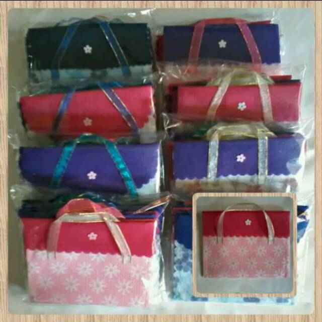 

Amplop angpau lebaran spunbond motif 1