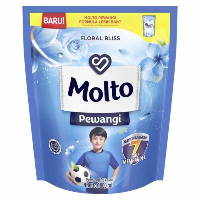 Molto Pewangi Pakaian Reffil 1800ml