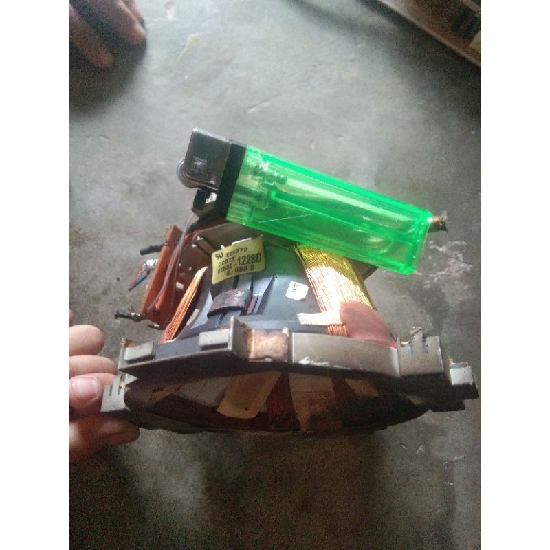 yoke tv flat tabung crt 21/20 inch,kondisi seken bagus