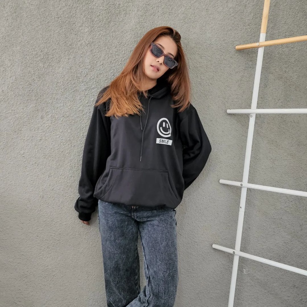 SMILE BLACK HOODIE Sweater Jumper Hoodie Oversize Pria Wanita-Hoodie Terbaru OOTD Casual Fashion Terkini Korean Style