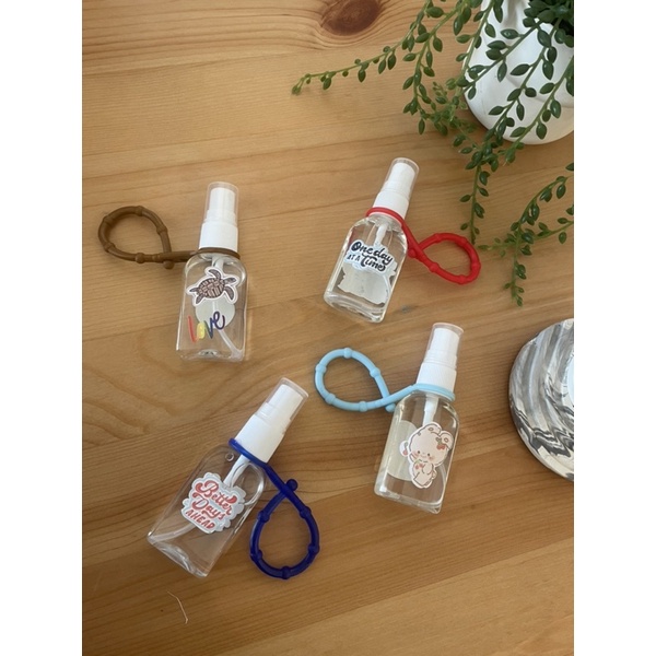 HANDSANITIZERGANTUNG/30ml/SUDAHTERMASUK/BOTOL/ISI/STICKER/DAN/GANTUNGAN