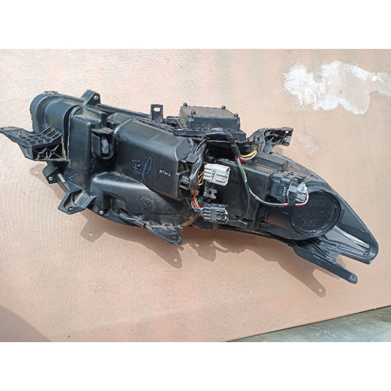 Headlamp lampu Pajero Dakar nik 2020