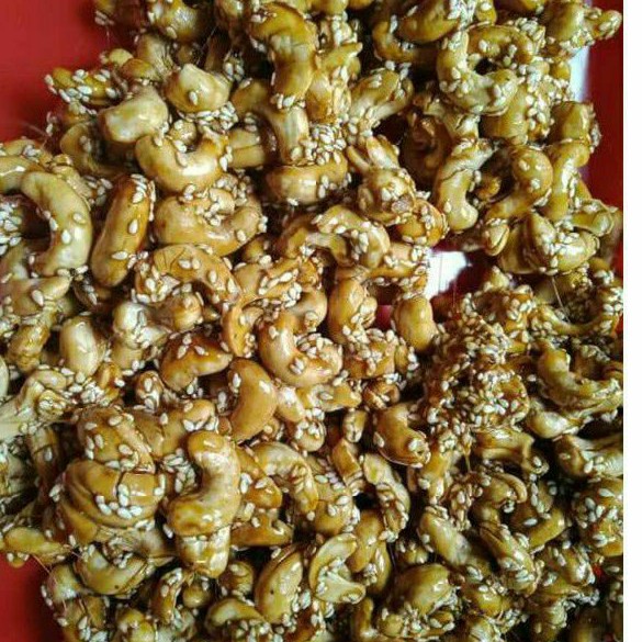 

Kacang mede wijen | kacang mede | kacang mete netto 500gram