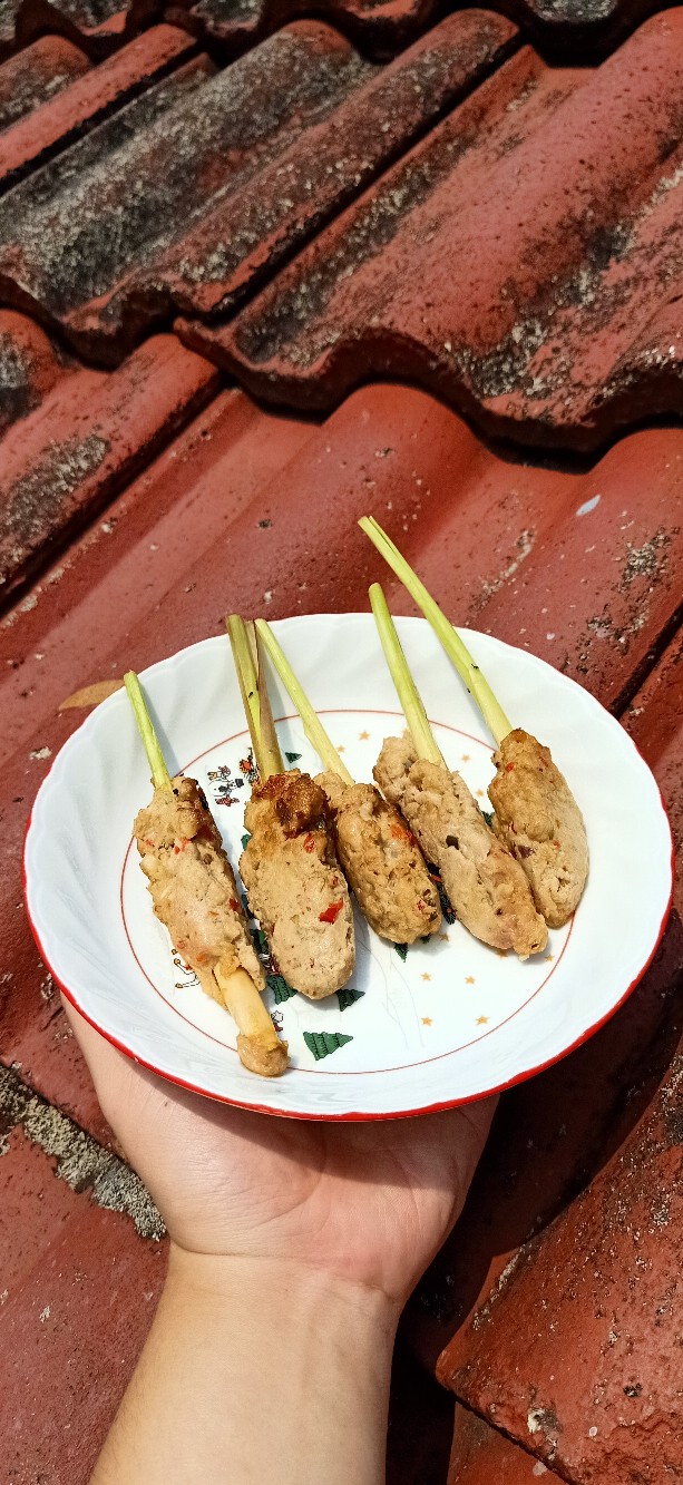 Pisau Pemotong Adonan Kue Bentuk Tangga Bahan Pp Warna Putih Lyhm