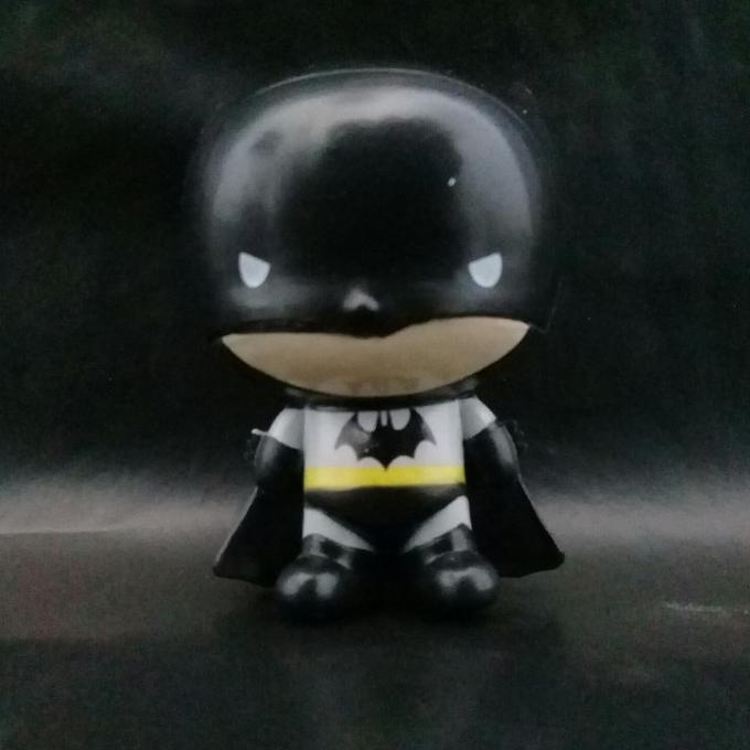 .........] batman indomaret 2018 (colection figure)